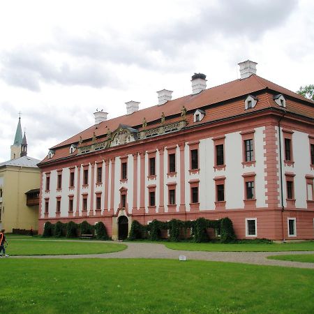 Zamecke Ubytovani U Dobre Hrabenky Kunín Exterior foto
