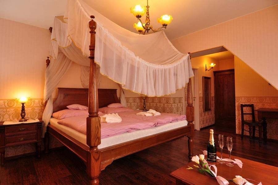Zamecke Ubytovani U Dobre Hrabenky Kunín Zimmer foto